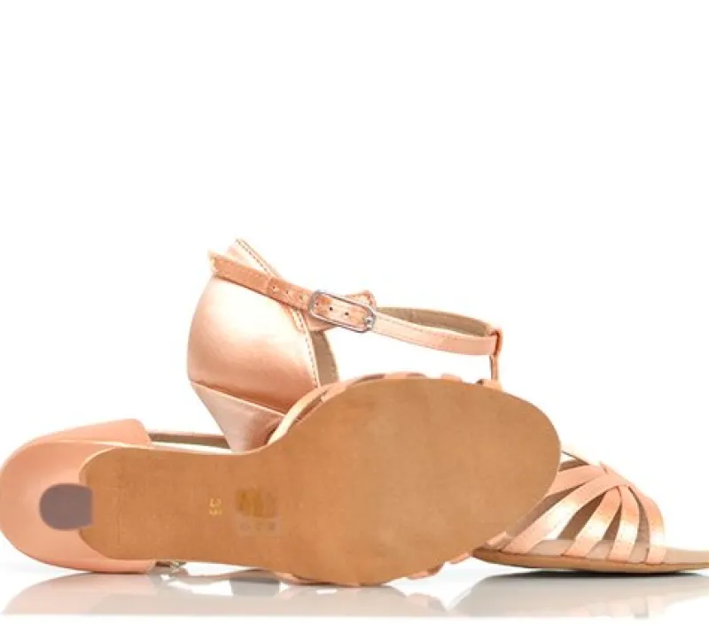 anna_kern_flesh_satin_dan_4.webp Dansebutikken Anna Kern flesh satin dansesko med t- rem>Dame Brudesko | Salsasko Damer