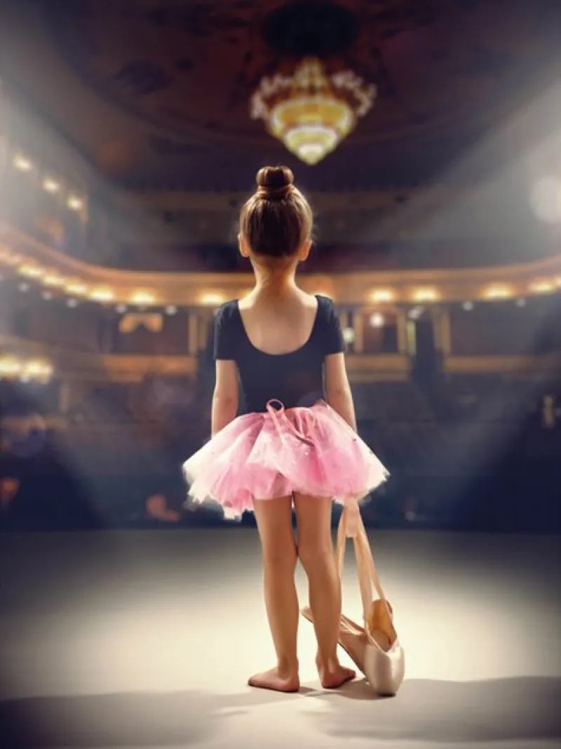 balletplakat_med_ballerin_0.webp Dansebutikken Balletplakat med ballerina på scene> Andet Til Ballet