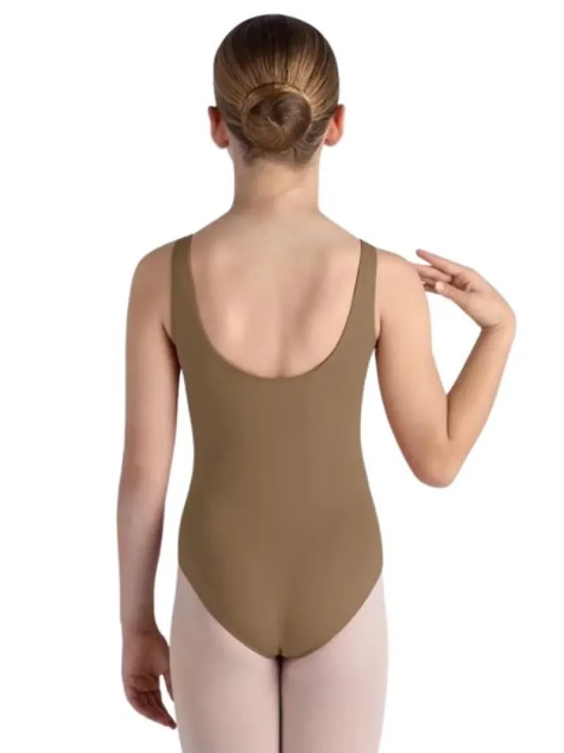 bloch_mandelfarvet_klassi_1.webp Dansebutikken Bloch mandelfarvet klassisk dragt m. skønne detaljer til piger>Børn Balletdragter Børn