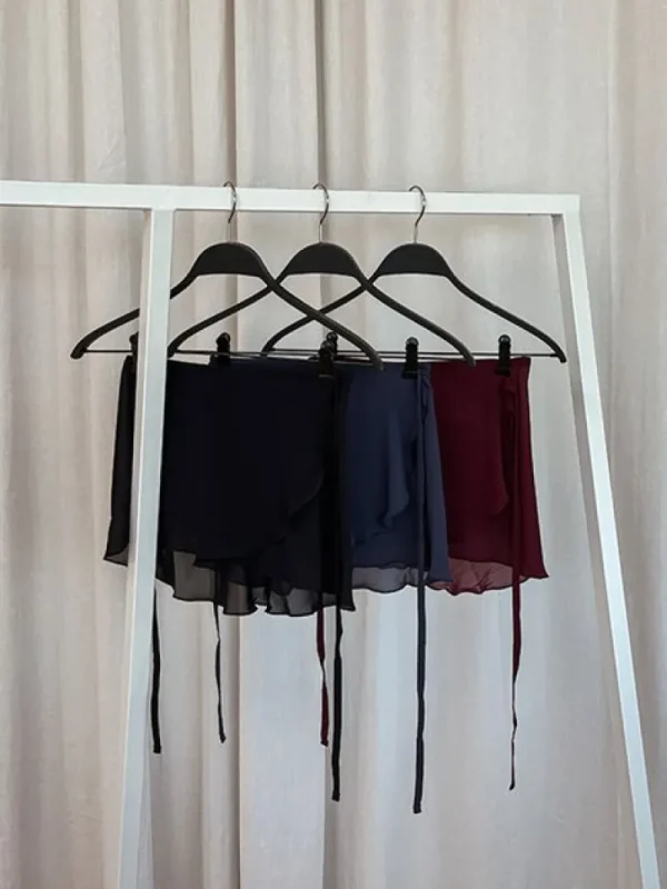 Dansebutikken Bloch navy kort chiffon slå om skirt>Dame Underdele Damer | Ballet Underdele Damer