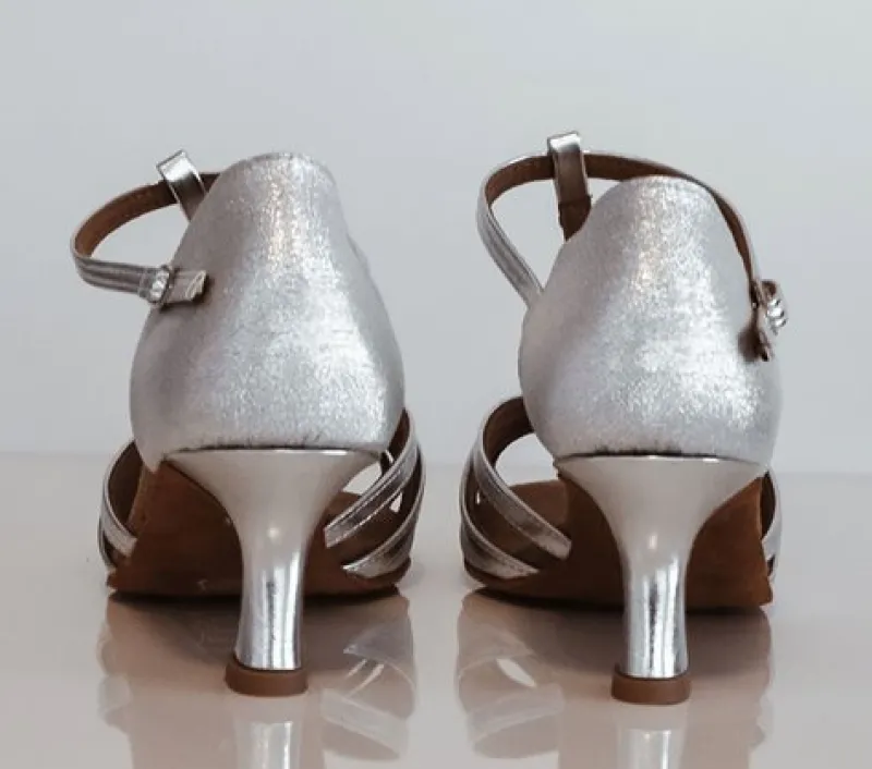 flot_slv_dansesko_til_tan_10.webp Dansebutikken Flot sølv dansesko til tango/salsa/latin med 5 cm hæl>Dame Salsasko Damer | Latinsko Damer