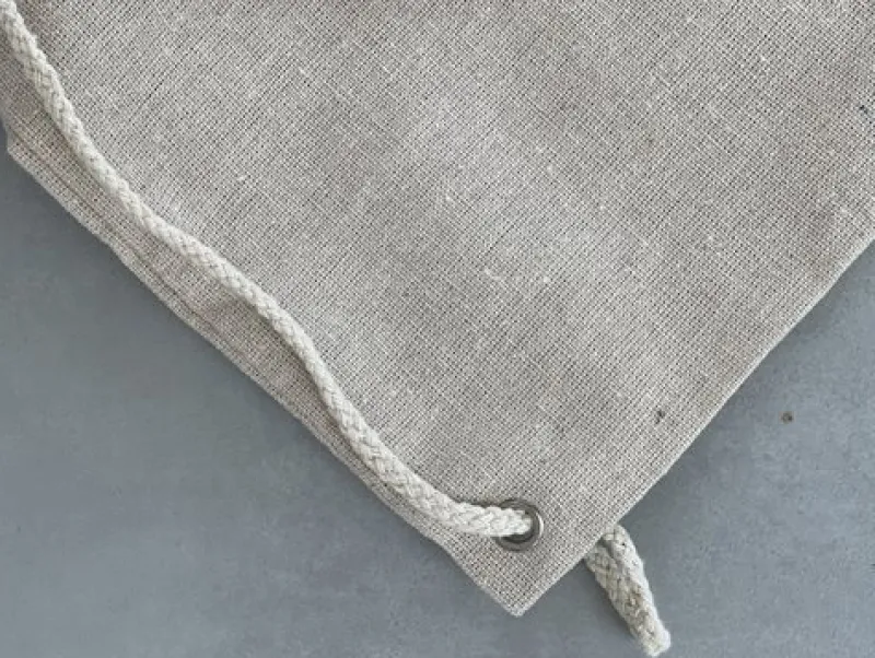 hr_rygskmulepose_med_guld_2-2.webp Dansebutikken Hør rygsæk/mulepose med guld GYM skrift> Andet Til Gymnastik