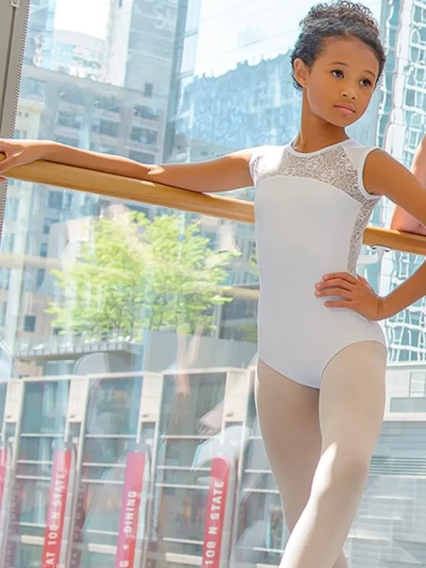 Dansebutikken Hvid dragt m. blonde til piger fra BalletRosa>Børn Balletdragter Børn