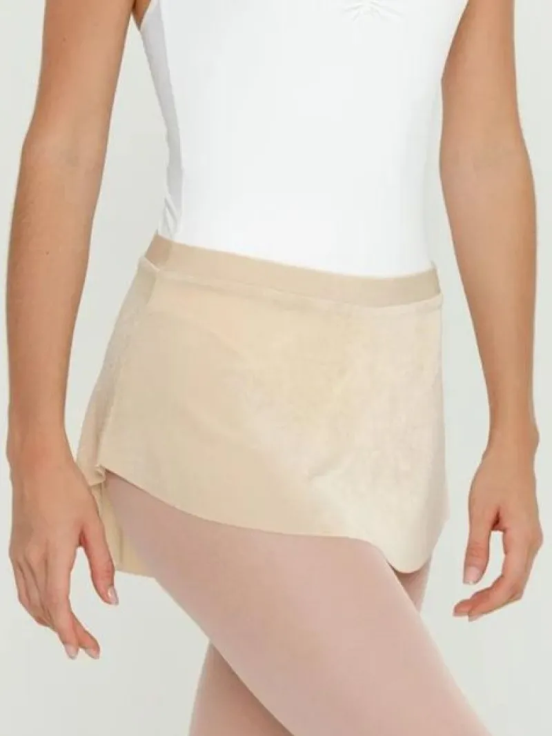 lattefarvet_pull_on_skrt__0.webp Dansebutikken Lattefarvet pull on skørt fra Bullet Pointe>Dame Skørter Til Skøjteløb | Ballet Underdele Damer