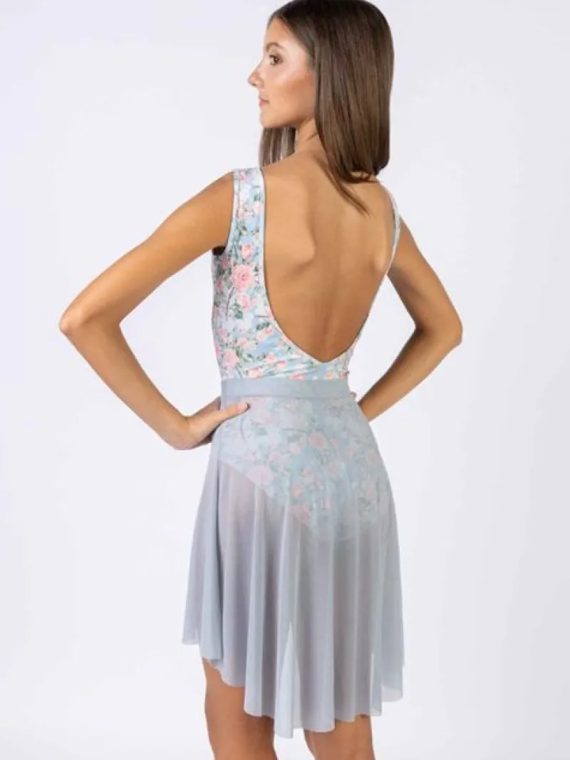 lysebl_pull_on_mesh_skrt__2.webp Dansebutikken Lyseblå pull on mesh skørt fra Mara Dancewear>Dame Skørter Til Skøjteløb | Ballet Underdele Damer