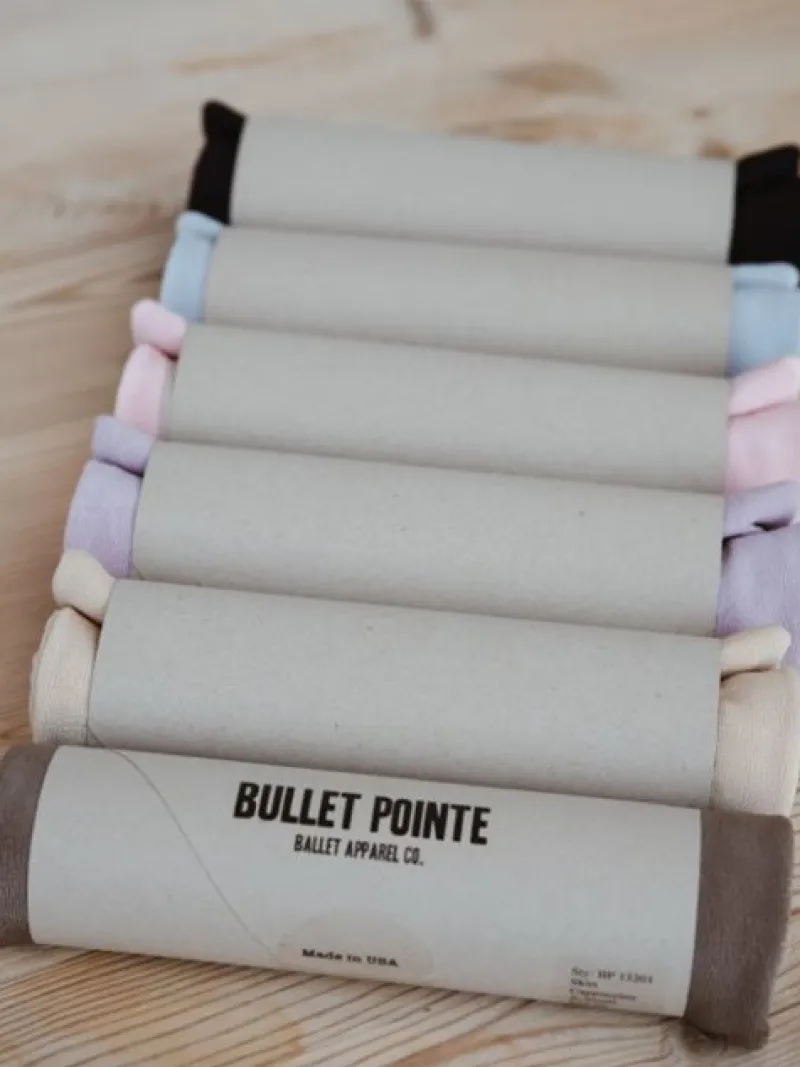 lyseblt_pull_on_skrt_fra__2.webp Dansebutikken Lyseblåt pull on skørt fra Bullet Pointe>Dame Skørter Til Skøjteløb | Ballet Underdele Damer