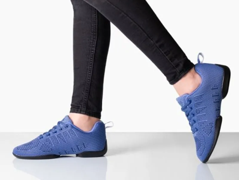 mellem_bl_dansesneaker_i__1.webp Dansebutikken Mellem blå dansesneaker i åndbar strik til damer - Suny>Dame Salsasko Damer | Swingsko Damer
