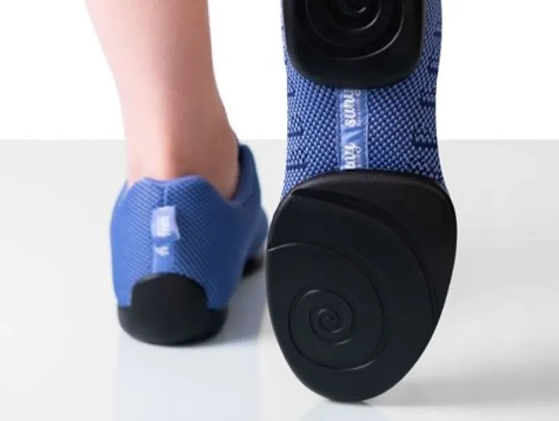 mellem_bl_dansesneaker_i__3.webp Dansebutikken Mellem blå dansesneaker i åndbar strik til damer - Suny>Dame Salsasko Damer | Swingsko Damer