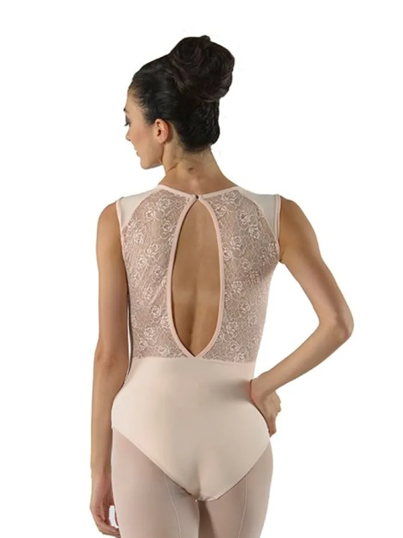 pudderfarvet_dragt_m_blon_0.webp Dansebutikken Pudderfarvet dragt m. blonde fra ballet Rosa>Dame Balletdragter Damer