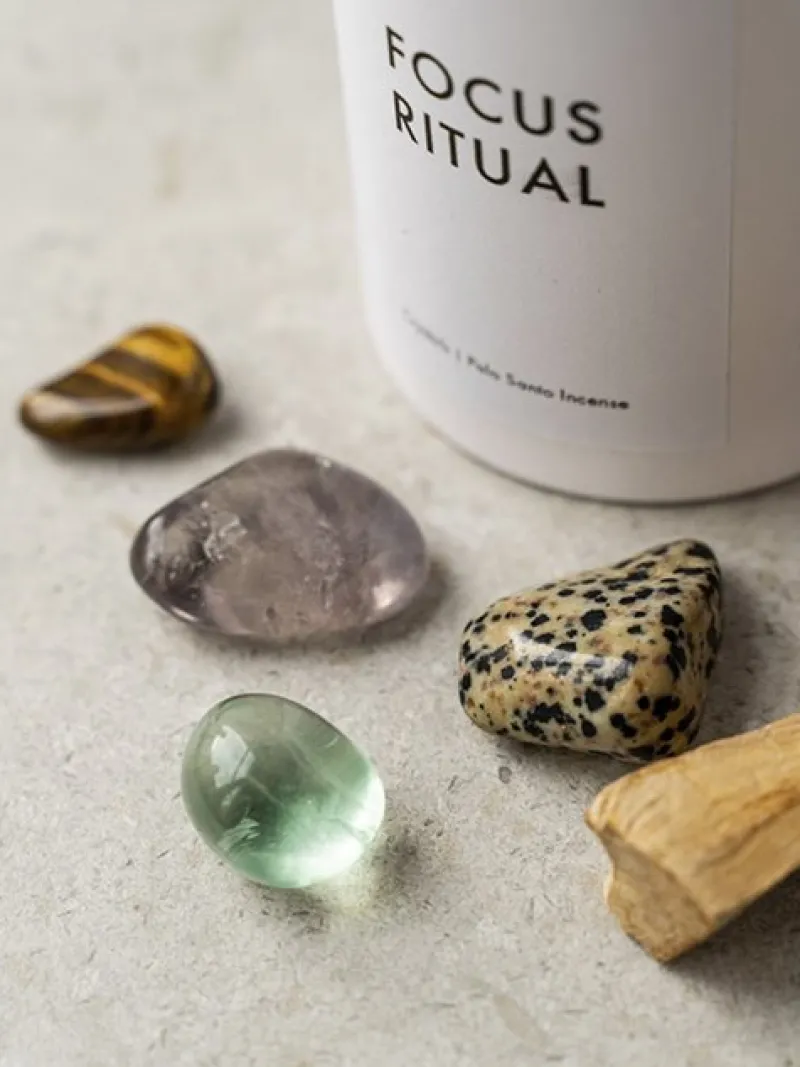 ritual_fokus_kit_fra_yuma_1.webp Dansebutikken Ritual fokus kit fra Yuman> Velvære