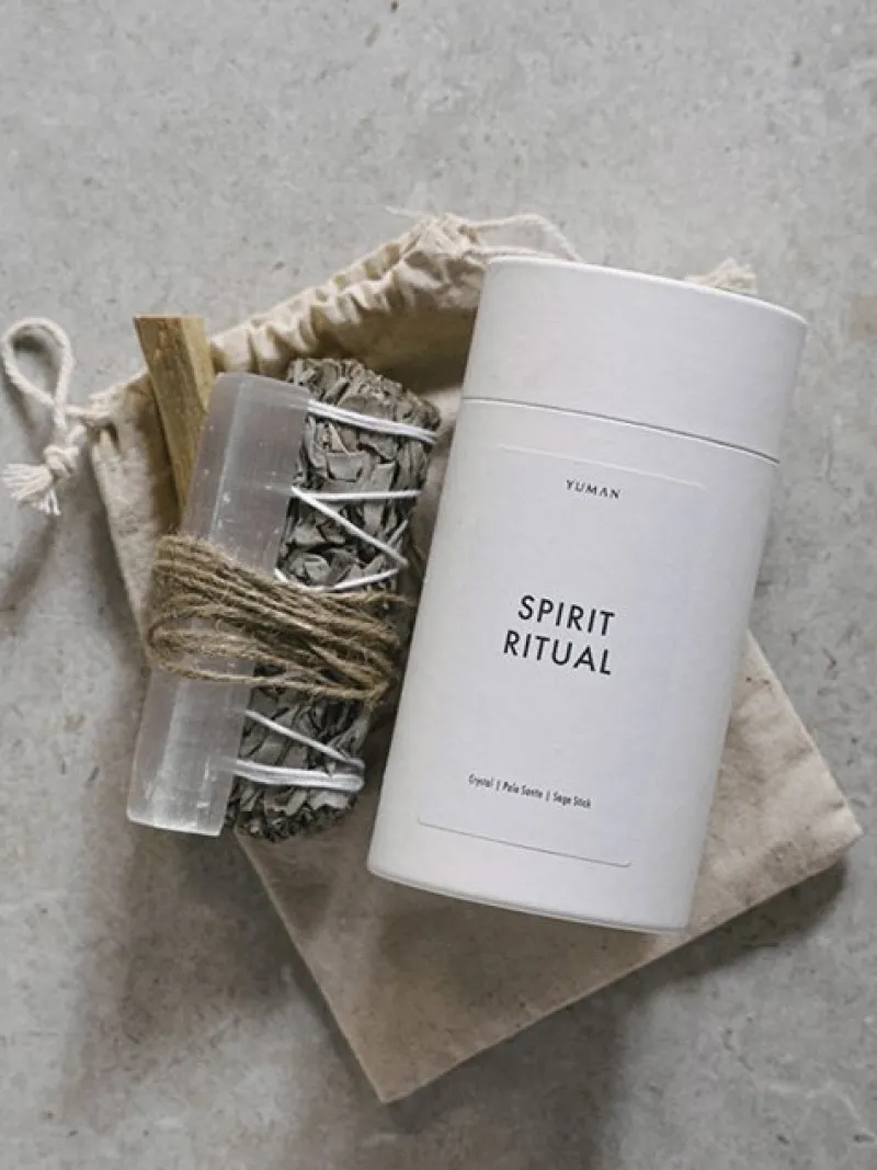 ritual_spirit_kit_fra_yum_0.webp Dansebutikken Ritual spirit kit fra Yuman> Velvære
