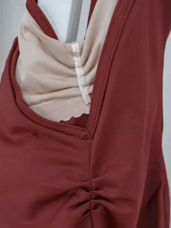 Dansebutikken Seré bordeaux dragt m. rynkedetaljer og tynde stropper>Dame Dragter Damer | Balletdragter Damer