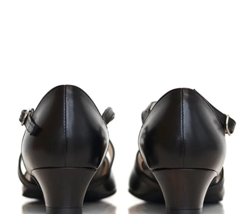 sort_lav_felice_dame_dans_1.webp Dansebutikken Sort lav Felice dame dansesko Werner Kern>Dame Tangosko Damer | Social Dansesko