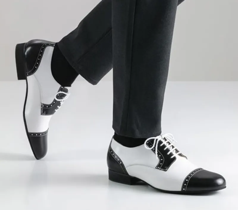 sort_og_hvid_bldt_skind_h_4.webp Dansebutikken Sort og hvid blødt skind herre dansesko Werner Kern> Tangosko Herrer | Salsasko Herrer