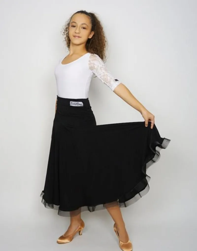 sort_standard_nederdel_ti_2-1.webp Dansebutikken Sort standard nederdel til piger - Ready4dance> Dansetøj Pige