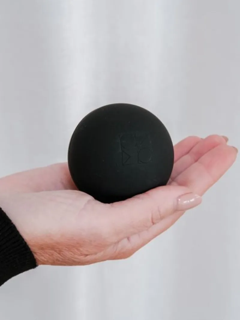 trykpunktsmassagebold_fra_1.webp Dansebutikken Trykpunktsmassagebold fra Moonchild> Andet Til Yoga